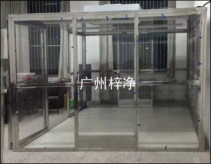 使用百級(jí)潔凈棚比較多的客戶，會(huì)選用千級(jí)潔凈棚，或萬級(jí)潔凈棚，少量客戶會(huì)選用百級(jí)或萬級(jí)。